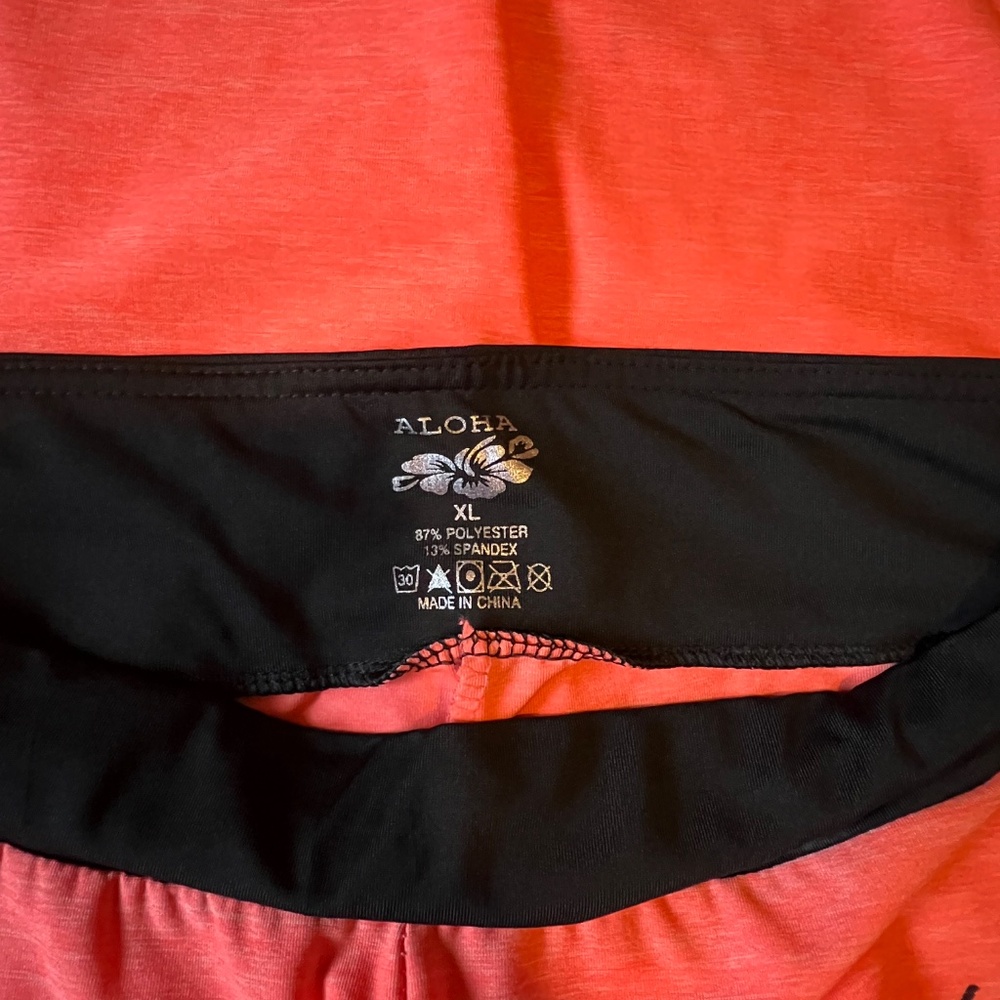 Aloha Capris - Picture 4 of 4